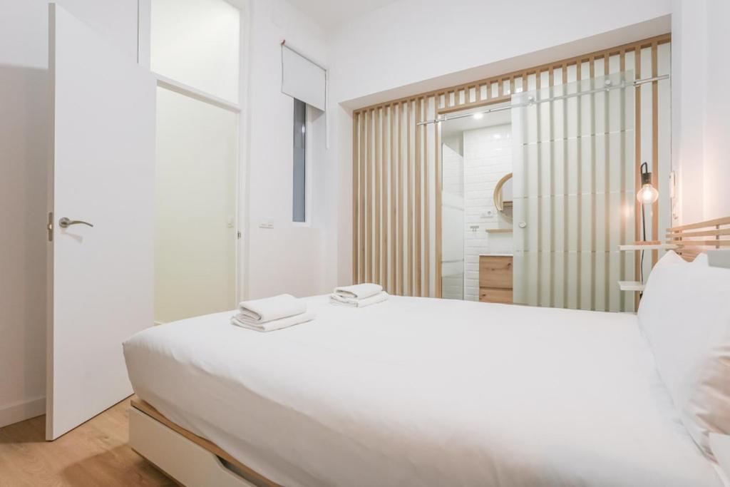 Modern Duplex-2Bedrooms 3Baths-Palacio Madrid Exterior photo
